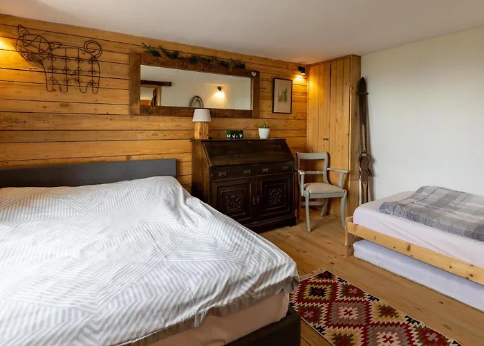 Sunset Holidays - Boska Nora - Aneks Apartment Komarno